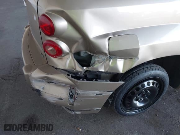 ✅ 2007 Chevrolet HHR LS • VIN: 3GNDA13D47S592872 • Lot: 43558723. Listed on IAAI with 115,914 mi. Free auction sales archive from the USA and detailed vehicle history report at DreamBid. Image 6.