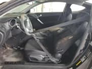 ✅ 2010 Hyundai Genesis Coupe • VIN: KMHHT6KD0AU035334 • Lot: 59239695. Wystawiony na Copart z przebiegiem 88 910 mil. Bezpłatny archiwum sprzedaży aukcyjnych z USA i szczegółowy raport historii pojazdu na DreamBid. Zdjęcie 7.