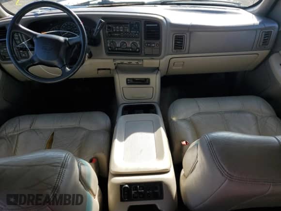 2001 Chevrolet Suburban LT с VIN 3GNFK16T41G247375, выставлен на аукционе Copart как лот 79887714 с пробегом 259 920 миль миль и Списание • Salvage title. История ставок и продаж доступна на DreamBid. Изображение 8.