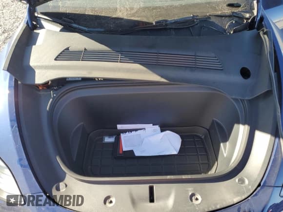 ✅ 2024 Tesla Model Y Long Range • VIN: 7SAYGAEE5RF003891 • Lot: 45431355. Wystawiony na Copart z przebiegiem 25 609 mil. Bezpłatny archiwum sprzedaży aukcyjnych z USA i szczegółowy raport historii pojazdu na DreamBid. Zdjęcie 14.