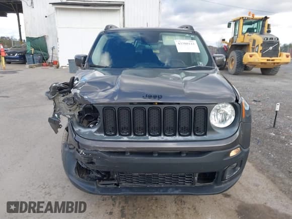 ✅ 2017 Jeep Renegade Latitude • VIN: ZACCJBBB9HPG32389 • Lot: 43708122. Listed on IAAI with 72,952 mi. Free auction sales archive from the USA and detailed vehicle history report at DreamBid. Image 13.