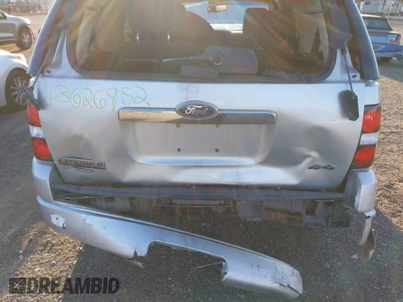 ✅ 2010 Ford Explorer XLT • VIN: 1FMEU7DE1AUA79256 • Лот: 43626952. Опубликован ранее на IAAI с пробегом 158 088 миль. Бесплатный доступ к архиву аукционных продаж из США и подробный отчёт об истории автомобиля на DreamBid. Изображение 6.