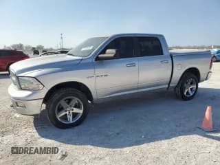 ✅ 2010 Dodge 1500 SLT • VIN: 1D7RB1CT6AS101682 • Lot: 43105495. Wystawiony na Copart z przebiegiem 158 848 mil. Bezpłatny archiwum sprzedaży aukcyjnych z USA i szczegółowy raport historii pojazdu na DreamBid. Zdjęcie 1.