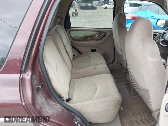 ✅ 2001 Mazda Tribute LX • VIN: 4F2CU08141KM10269 • Лот: 42138704. Опубликован ранее на IAAI с пробегом 166 825 миль. Бесплатный доступ к архиву аукционных продаж из США и подробный отчёт об истории автомобиля на DreamBid. Изображение 8.