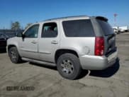 ✅ 2007 GMC Yukon SLE • VIN: 1GKFC13C87R396962 • Lot: 79020564. Listed on Copart with 241,051 mi. Free auction sales archive from the USA and detailed vehicle history report at DreamBid. Image 2.