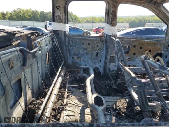 2003 Dodge 1500 ST z VIN 1D7HA18N93J667434, wystawiony jako Copart lot #68292314 z przebiegiem Nie podano mil oraz Nie do naprawy • Non repairable. Historia ofert i sprzedaży dostępna na DreamBid. Obrazek 10.