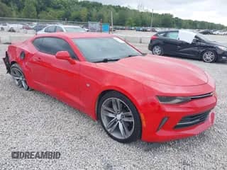 2017 Chevrolet Camaro 1LT с VIN 1G1FB1RS9H0190304, выставлен на аукционе IAAI как лот 43037925 с пробегом 105 933 миль миль и . История ставок и продаж доступна на DreamBid. Изображение 1.