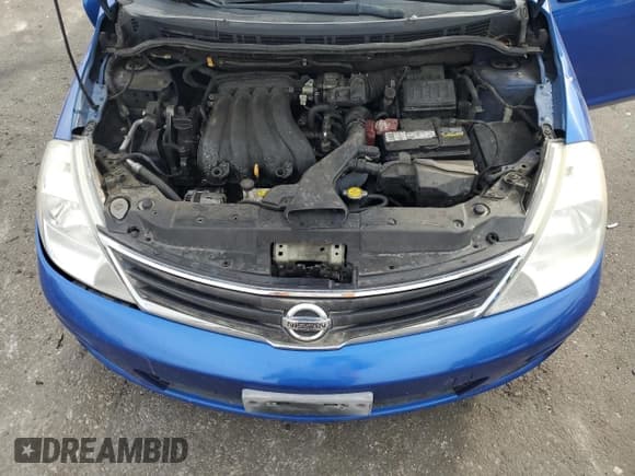 ✅ 2011 Nissan Versa S • VIN: 3N1BC1CP5BL497943 • Lot: 81851135. Wystawiony na Copart z przebiegiem 170 340 mil. Bezpłatny archiwum sprzedaży aukcyjnych z USA i szczegółowy raport historii pojazdu na DreamBid. Zdjęcie 12.