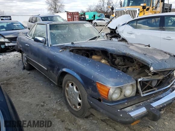 ✅ 1981 Mercedes-Benz 380 SL • VIN: WDBBA45A1BB004630 • Lot: 87215664. Wystawiony na Copart z przebiegiem 8 882 mil. Bezpłatny archiwum sprzedaży aukcyjnych z USA i szczegółowy raport historii pojazdu na DreamBid. Zdjęcie 4.