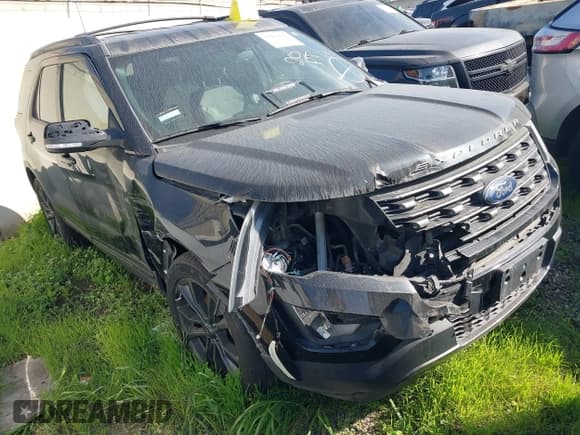 ✅ 2017 Ford Explorer XLT • VIN: 1FM5K7DHXHGD99667 • Lot: 43282143. Listed on IAAI with 75,801 mi. Free auction sales archive from the USA and detailed vehicle history report at DreamBid. Image 1.