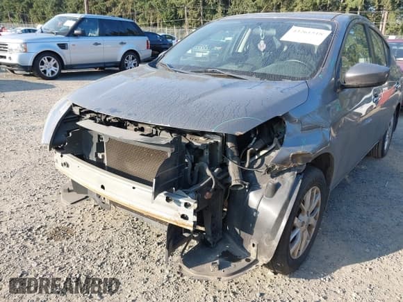 ✅ 2017 Nissan Versa S Plus • VIN: 3N1CN7APXHL823328 • Lot: 43261518. Wystawiony na IAAI z przebiegiem 140 177 mil. Bezpłatny archiwum sprzedaży aukcyjnych z USA i szczegółowy raport historii pojazdu na DreamBid. Zdjęcie 6.