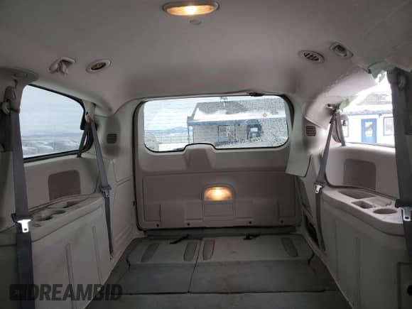 2008 Dodge Grand Caravan SE with VIN 2D8HN44HX8R702700, listed as a Copart auction lot 88300095 with 130,854 mi miles and Clean title. Bid and sale history available at DreamBid. Image 10.