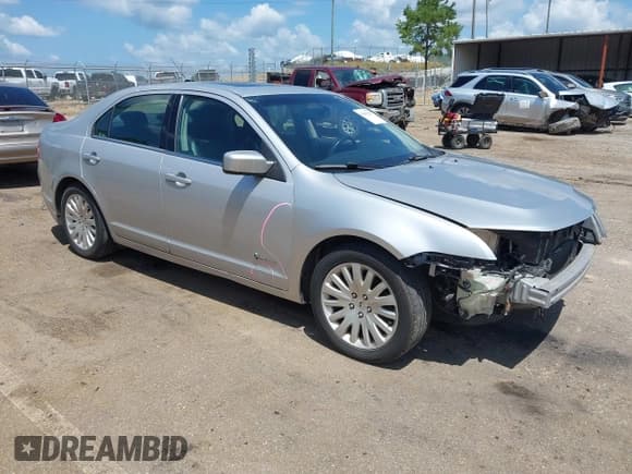 ✅ 2010 Ford Fusion Hybrid • VIN: 3FADP0L36AR278010 • Lot: 42811212. Wystawiony na IAAI z przebiegiem 201 643 mil. Bezpłatny archiwum sprzedaży aukcyjnych z USA i szczegółowy raport historii pojazdu na DreamBid. Zdjęcie 1.