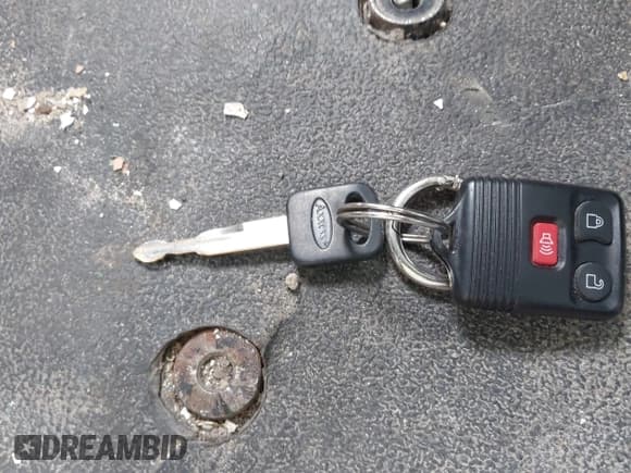 ✅ 2007 Ford Econoline Cargo • VIN: 1FTSE34L27DB45463 • Lot: 42119514. Listed on IAAI with 211,802 mi. Free auction sales archive from the USA and detailed vehicle history report at DreamBid. Image 11.