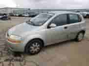 2005 Chevrolet Aveo LT z VIN KL1TG62615B413576, wystawiony jako Copart lot #67797175 z przebiegiem 90 290 mil mil oraz Szkoda całkowita • Salvage title. Historia ofert i sprzedaży dostępna na DreamBid. Obrazek 1.