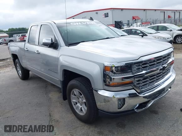 ✅ 2016 Chevrolet Silverado 1500 LT • VIN: 1GCVKREC5GZ396407 • Lot: 42893536. Wystawiony na IAAI z przebiegiem 127 257 mil. Bezpłatny archiwum sprzedaży aukcyjnych z USA i szczegółowy raport historii pojazdu na DreamBid. Zdjęcie 1.