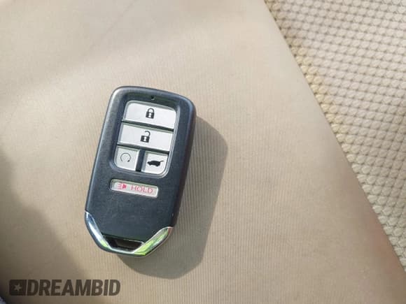 ✅ 2019 Honda Passport Elite • VIN: 5FNYF8H03KB023989 • Lot: 43823344. Listed on IAAI with Not provided. Free auction sales archive from the USA and detailed vehicle history report at DreamBid. Image 11.