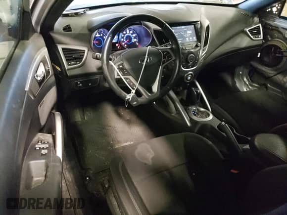 2017 Hyundai Veloster z VIN KMHTC6AD5HU314896, wystawiony jako Copart lot #42389264 z przebiegiem 78 538 mil mil oraz Szkoda całkowita • Salvage title. Historia ofert i sprzedaży dostępna na DreamBid. Obrazek 8.