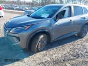 ✅ 2024 Nissan Rogue S • VIN: 5N1BT3AB9RC688685 • Лот: 43825039. Опубликован ранее на IAAI с пробегом 42 267 миль. Бесплатный доступ к архиву аукционных продаж из США и подробный отчёт об истории автомобиля на DreamBid. Изображение 6.