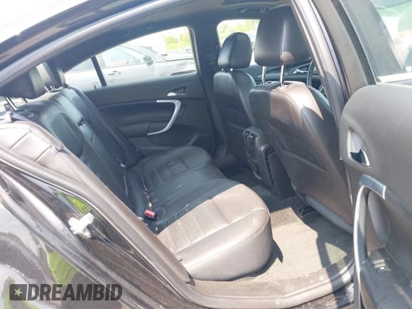 ✅ 2015 Buick Regal GS • VIN: 2G4GT5GX4F9285883 • Lot: 42388435. Wystawiony na IAAI z przebiegiem 70 000 mil. Bezpłatny archiwum sprzedaży aukcyjnych z USA i szczegółowy raport historii pojazdu na DreamBid. Zdjęcie 8.