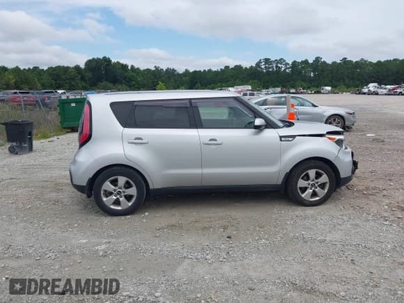 ✅ 2017 Kia Soul • VIN: KNDJN2A27H7447526 • Lot: 43040022. Listed on IAAI with 75,590 mi. Free auction sales archive from the USA and detailed vehicle history report at DreamBid. Image 13.