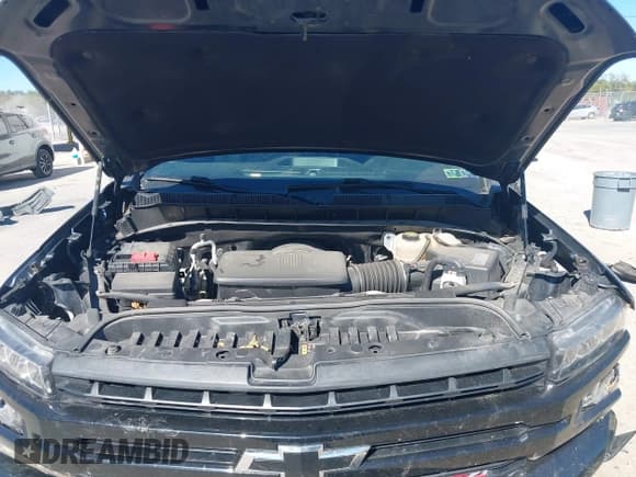 ✅ 2021 Chevrolet Silverado 1500 LT Trail Boss • VIN: 1GCPYFED9MZ355983 • Lot: 43345360. Wystawiony na IAAI z przebiegiem 94 150 mil. Bezpłatny archiwum sprzedaży aukcyjnych z USA i szczegółowy raport historii pojazdu na DreamBid. Zdjęcie 10.