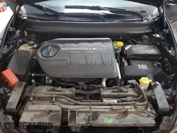 ✅ 2015 Jeep Cherokee Latitude • VIN: 1C4PJMCS7FW501800 • Lot: 90997325. Wystawiony na Copart z przebiegiem 134 958 mil. Bezpłatny archiwum sprzedaży aukcyjnych z USA i szczegółowy raport historii pojazdu na DreamBid. Zdjęcie 12.