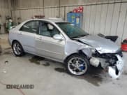 ✅ 2006 Kia Spectra EX • VIN: KNAFE121565357402 • Лот: 72889614. Опубликован ранее на Copart с пробегом 200 657 миль. Бесплатный доступ к архиву аукционных продаж из США и подробный отчёт об истории автомобиля на DreamBid. Изображение 4.