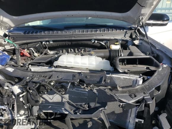 ✅ 2024 Lincoln Navigator Premiere • VIN: 5LMJJ2NG8REL13826 • Лот: 41370965. Опубликован ранее на Copart с пробегом 2 425 миль. Бесплатный доступ к архиву аукционных продаж из США и подробный отчёт об истории автомобиля на DreamBid. Изображение 14.