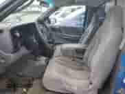 2000 Dodge Dakota Sport z VIN 1B7GG26N0YS530588, wystawiony jako Copart lot #44699515 z przebiegiem Nie podano mil oraz Szkoda całkowita • Salvage title. Historia ofert i sprzedaży dostępna na DreamBid. Obrazek 7.