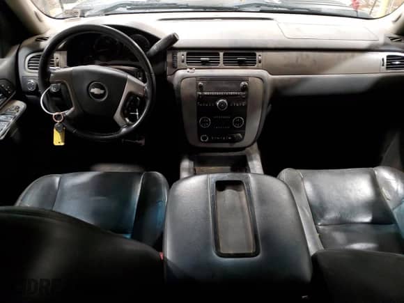 2012 Chevrolet Silverado 3500HD SRW LTZ с VIN 1GC4K1E82CF208298, выставлен на аукционе Copart как лот 41484875 с пробегом 276 394 миль миль и Списание • Salvage title. История ставок и продаж доступна на DreamBid. Изображение 8.