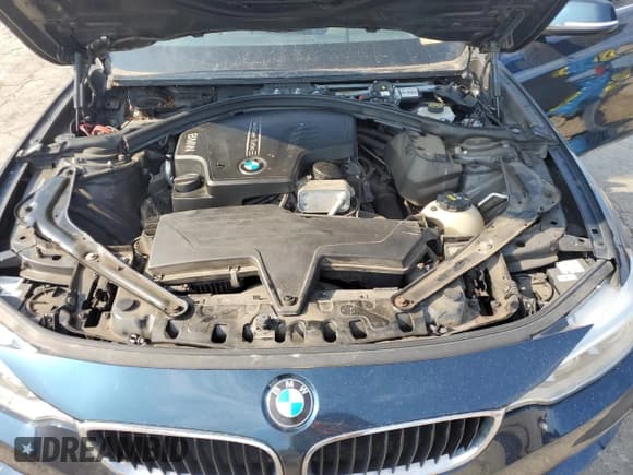 ✅ 2015 BMW 4 Series 428i xDrive • VIN: WBA3T1C50FP819721 • Lot: 67950065. Wystawiony na Copart z przebiegiem 119 421 mil. Bezpłatny archiwum sprzedaży aukcyjnych z USA i szczegółowy raport historii pojazdu na DreamBid. Zdjęcie 11.