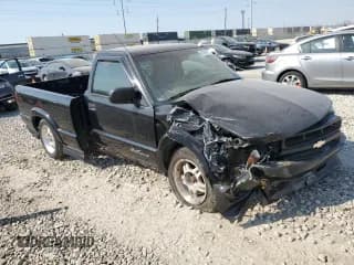 ✅ 2000 Chevrolet S-10 LS • VIN: 1GCCS14W0Y8247284 • Лот: 48760505. Опубликован ранее на Copart с пробегом 147 199 миль. Бесплатный доступ к архиву аукционных продаж из США и подробный отчёт об истории автомобиля на DreamBid. Изображение 4.