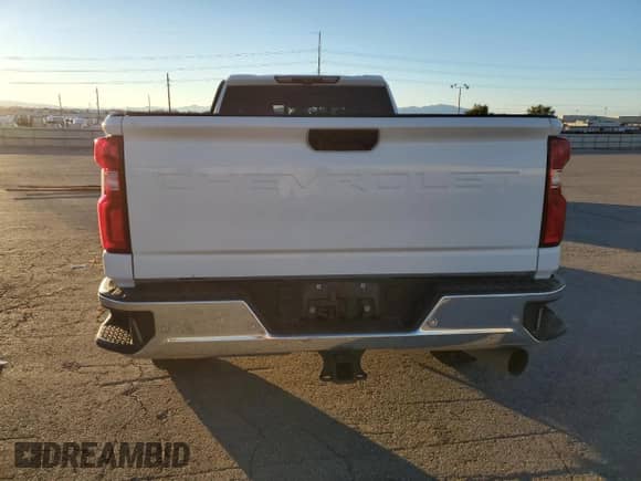 2020 Chevrolet Silverado 3500HD LTZ с VIN 1GC4YUEY3LF338140, выставлен на аукционе Copart как лот 78820064 с пробегом 112 314 миль миль и Списание • Salvage title. История ставок и продаж доступна на DreamBid. Изображение 6.