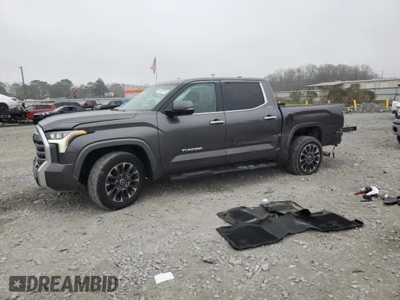 ✅ 2022 Toyota Tundra Limited • VIN: 5TFJA5AB6NX002476 • Lot: 44902235. Listed on Copart with 48,571 mi. Free auction sales archive from the USA and detailed vehicle history report at DreamBid. Image 1.