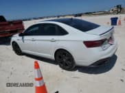 ✅ 2022 Volkswagen Jetta Autobahn • VIN: 3VW2T7BUXNM016765 • Lot: 52581365. Wystawiony na Copart z przebiegiem 24 228 mil. Bezpłatny archiwum sprzedaży aukcyjnych z USA i szczegółowy raport historii pojazdu na DreamBid. Zdjęcie 2.