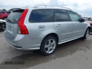 ✅ 2009 Volvo V50 R-Design • VIN: YV1MJ672292464766 • Lot: 42252914. Listed on IAAI with 169,615 mi. Free auction sales archive from the USA and detailed vehicle history report at DreamBid. Image 4.