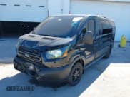 ✅ 2015 Ford Transit XL • VIN: 1FMZK1YM0FKA38366 • Lot: 43278974. Wystawiony na IAAI z przebiegiem 140 422 mil. Bezpłatny archiwum sprzedaży aukcyjnych z USA i szczegółowy raport historii pojazdu na DreamBid. Zdjęcie 2.