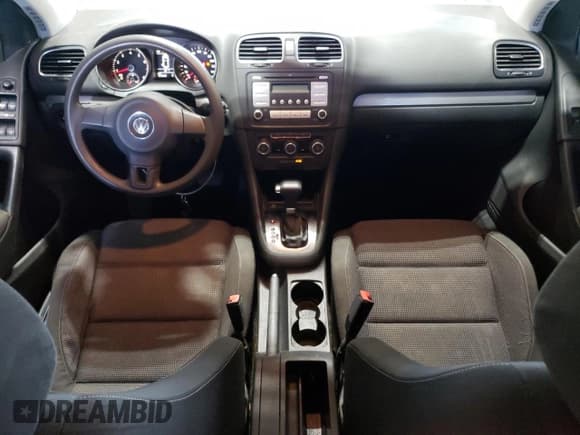 ✅ 2010 Volkswagen Golf • VIN: WVWDA7AJ2AW087350 • Lot: 69812555. Listed on Copart with 151,292 mi. Free auction sales archive from the USA and detailed vehicle history report at DreamBid. Image 8.