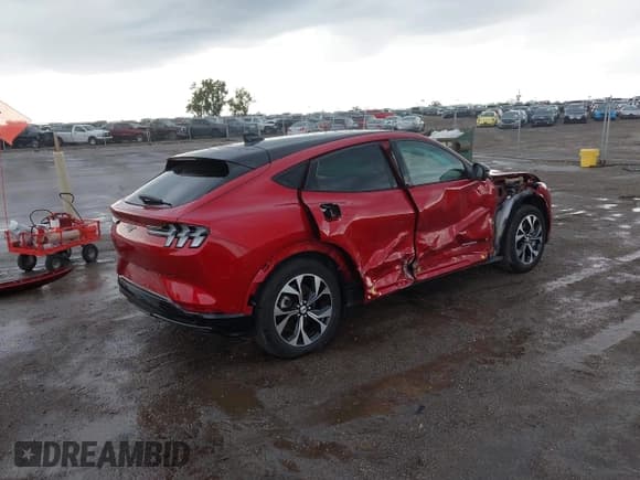 ✅ 2023 Ford Mustang Mach-E Premium • VIN: 3FMTK3SU8PMA89330 • Лот: 43224998. Опубликован ранее на IAAI с пробегом Не указан. Бесплатный доступ к архиву аукционных продаж из США и подробный отчёт об истории автомобиля на DreamBid. Изображение 4.