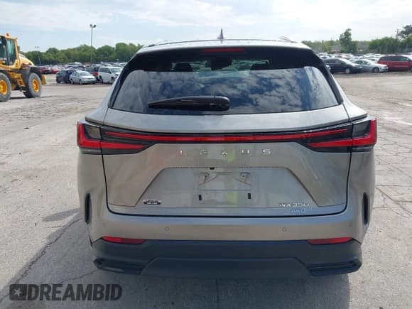 ✅ 2024 Lexus NX 350 Premium • VIN: 2T2GGCEZ5RC058414 • Lot: 43102760. Wystawiony na IAAI z przebiegiem 25 807 mil. Bezpłatny archiwum sprzedaży aukcyjnych z USA i szczegółowy raport historii pojazdu na DreamBid. Zdjęcie 16.