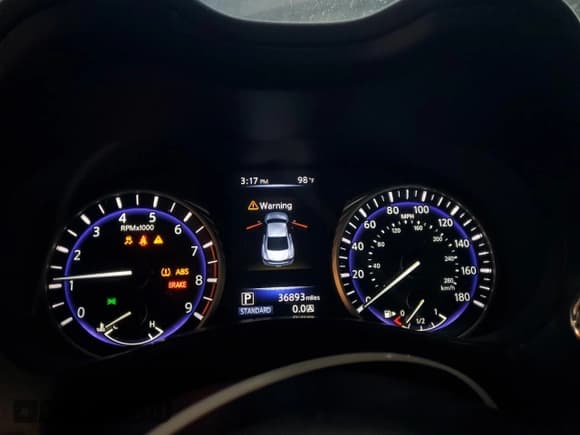 ✅ 2018 Infiniti Q60 Sport • VIN: JN1EV7EL4JM392190 • Лот: 62638985. Опубликован ранее на Copart с пробегом 36 893 миль. Бесплатный доступ к архиву аукционных продаж из США и подробный отчёт об истории автомобиля на DreamBid. Изображение 9.