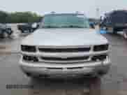 ✅ 2005 Chevrolet Suburban LT • VIN: 3GNEC16Z75G172545 • Lot: 81623925. Listed on Copart with 233,518 mi. Free auction sales archive from the USA and detailed vehicle history report at DreamBid. Image 5.