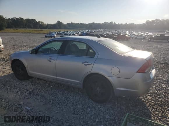 ✅ 2010 Mercury Milan • VIN: 3MEHM0HA4AR619253 • Лот: 80499805. Опубликован ранее на Copart с пробегом 109 677 миль. Бесплатный доступ к архиву аукционных продаж из США и подробный отчёт об истории автомобиля на DreamBid. Изображение 2.