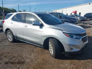 ✅ 2020 Chevrolet Equinox LT • VIN: 2GNAXUEV8L6177975 • Lot: 43110496. Wystawiony na IAAI z przebiegiem 103 258 mil. Bezpłatny archiwum sprzedaży aukcyjnych z USA i szczegółowy raport historii pojazdu na DreamBid. Zdjęcie 1.