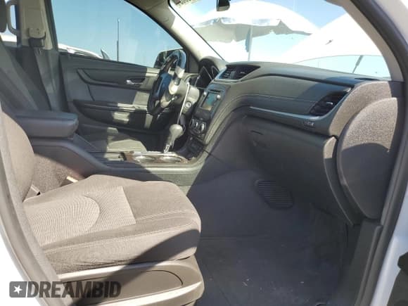 ✅ 2017 Chevrolet Traverse LT • VIN: 1GNKVHKD9HJ298070 • Lot: 71130394. Wystawiony na Copart z przebiegiem 92 964 mil. Bezpłatny archiwum sprzedaży aukcyjnych z USA i szczegółowy raport historii pojazdu na DreamBid. Zdjęcie 7.