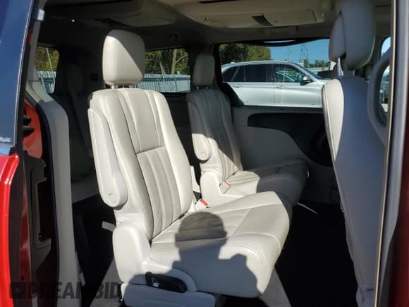 ✅ 2013 Dodge Grand Caravan Crew • VIN: 2C4RDGDG3DR518241 • Lot: 85705865. Wystawiony na Copart z przebiegiem 239 113 mil. Bezpłatny archiwum sprzedaży aukcyjnych z USA i szczegółowy raport historii pojazdu na DreamBid. Zdjęcie 11.