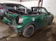 ✅ 2021 MINI Convertible Cooper • VIN: WMWWJ3C04M3N17758 • Лот: 60411294. Опубликован ранее на Copart с пробегом 3 881 миль. Бесплатный доступ к архиву аукционных продаж из США и подробный отчёт об истории автомобиля на DreamBid. Изображение 3.