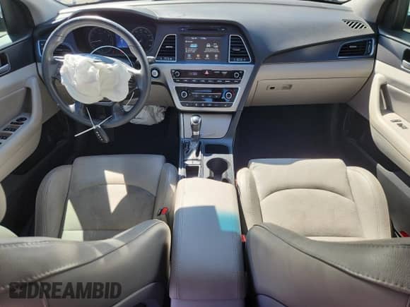 2017 Hyundai Sonata Sport with VIN 5NPE34AF0HH473239, listed as a Copart auction lot 84056995 with 80,018 mi miles and Salvage title. Bid and sale history available at DreamBid. Image 8.