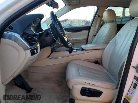 ✅ 2015 BMW X6 xDrive35i • VIN: 5UXKU2C54F0F95994 • Lot: 93351645. Listed on Copart with 164,540 mi. Free auction sales archive from the USA and detailed vehicle history report at DreamBid. Image 7.